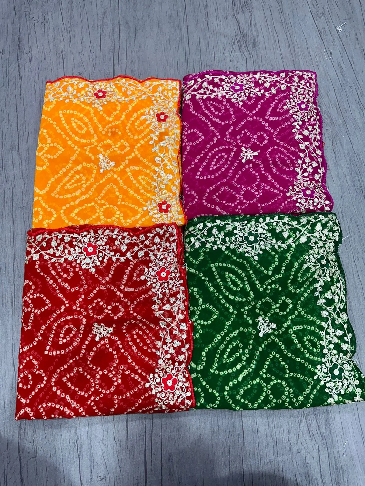 Traditional Bandhani Saree - Image 17 in Surat